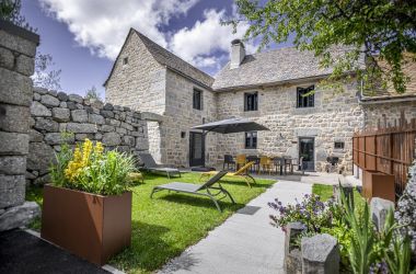 G&icirc;te n&deg;48G110660 Prinsu&eacute;jols - Loz&egrave;re - Terrasse priv&eacute;e