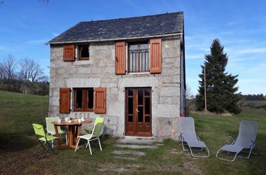G&icirc;te n&deg;48G150040 Blavignac - Loz&egrave;re - HLOLAR0480009083_01|