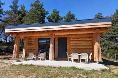 G&icirc;te n&deg;48G151070 ROCLES - Loz&egrave;re - L'Ecorce Sauvage 4/6 pers - photo