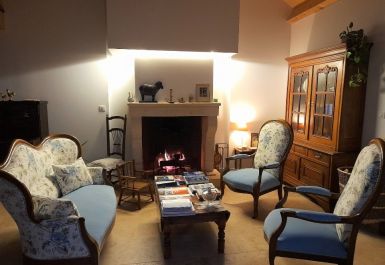 Chambre d'h&ocirc;tes n&deg;48G621480 MAS SAINT CHELY - Loz&egrave;re - Pourquoi pas chez nous ? - Salon