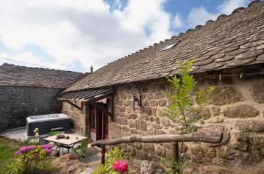 G&icirc;te n&deg;48G150880 Estables - Loz&egrave;re - photo