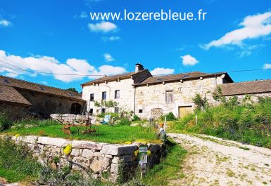 Vue d'ensemble Gîte n°48G152070 LES LAUBIES - Lozère - Gîte Lozère Bleue 12 personnes - Vue d'ensemble