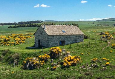 Extérieur du gîte Gîte n°48G150350 PANOUSE (LA) - Lozère - Le Buron de Champanouse 4/6 personnes - Extérieur du gîte