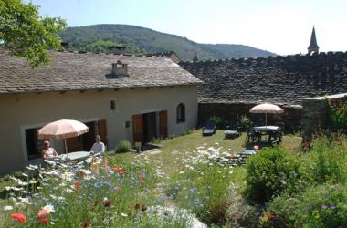 G&icirc;te n&deg;48G160510 Bagnols-les-Bains - Loz&egrave;re - GVL051P03|&copy;