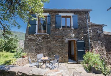 G&icirc;te n&deg;48G130320 SAINT-GERMAIN-DE-CALBERTE - Loz&egrave;re - G&icirc;te d'Andr&eacute; 4 personnes - photo