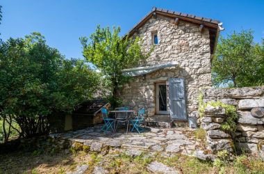 G&icirc;te n&deg;48G120370 MAS-SAINT-CHELY - Loz&egrave;re - Le Barrinal - photo