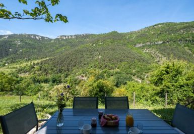 G&icirc;te n&deg;48G240272 LES VIGNES - Loz&egrave;re - G&icirc;te 4/6 pers. Confort (Mobilit&eacute; r&eacute;duite) au Castel de la Peyre - photo