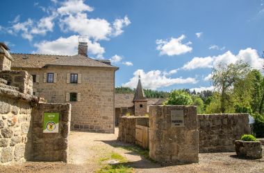 G&icirc;te n&deg;48G150902 Saint-Amans - Loz&egrave;re - photo