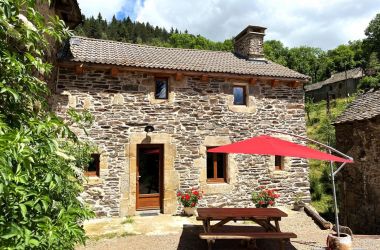 G&icirc;te n&deg;48G170310 Cubi&egrave;res - Loz&egrave;re - Le G&icirc;te de Montredon
