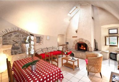 G&icirc;te n&deg;48G123052 LA CANOURGUE - Loz&egrave;re - G&icirc;te Les Buis 2/3 personnes &agrave; Conques - Salle &agrave; Manger