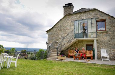 G&icirc;te n&deg;48G151860 Saint-Alban-sur-Limagnole - Loz&egrave;re - salon ext&eacute;rieur