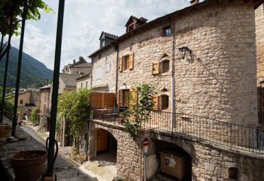 G&icirc;te n&deg;48G140190 SAINTE-ENIMIE - Loz&egrave;re - La Proue du Serre 4/5 personnes - photo