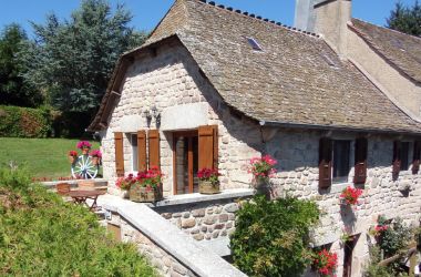G&icirc;te n&deg;48G110600 Sainte-Colombe-de-Peyre - Loz&egrave;re - &eacute;t&eacute; 2021