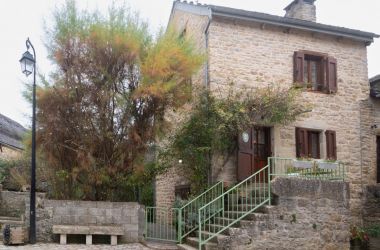 G&icirc;te n&deg;48G160550 Les Salelles - Loz&egrave;re - photo