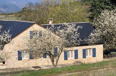 G&icirc;te n&deg;48G120200 Montbrun - Loz&egrave;re - photo