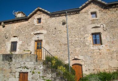 G&icirc;te n&deg;48G123830 LA CANOURGUE - Loz&egrave;re - G&icirc;te la Bergerie au Domal - Ext&eacute;rieur