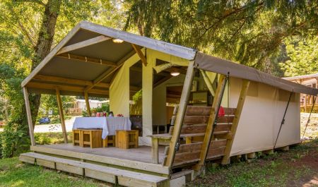 Cabane en bois48H430211 FLORAC TROIS RIVIERES - Loz&egrave;re - Cabane toil&eacute;e Evasion 5 pers. - Camping Le Pont du Tarn - photo