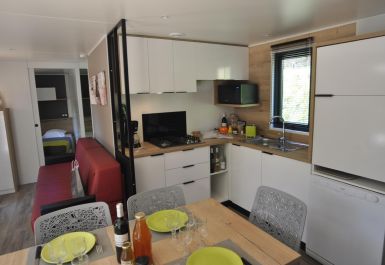 Meublé n°48H430087 VILLEFORT - Lozère - Mobil home Exclusif 6 pers. Western - Camping Le Mas des Sédariès à Villefort - photo