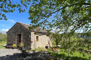 Meubl&eacute; n&deg;48H123800 Saint-Pierre-des-Tripiers - Loz&egrave;re - Ext&eacute;rieur du g&icirc;te