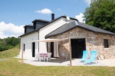 Meubl&eacute; n&deg;48H110030 ALBARET LE COMTAL - Loz&egrave;re - Maison &agrave; la Ronzi&egrave;re 8/10 personnes - photo