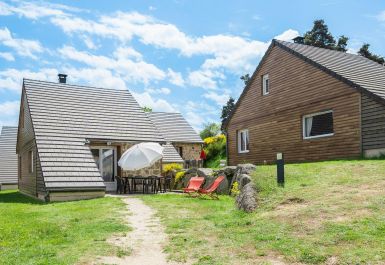Meubl&eacute; n&deg;48H210383 AUMONT-AUBRAC - Loz&egrave;re - Chalet 6/8 personnes - Les Chalets de l'Aubrac - photo