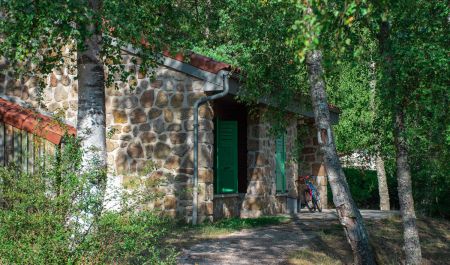 Meubl&eacute; n&deg;48H250214 MALZIEU VILLE (LE) - Loz&egrave;re - Logement 4/6 pers. ind&eacute;pendant (Mobilit&eacute; r&eacute;duite) - Village Vacances de la For&ecirc;t de Ganigal - photo